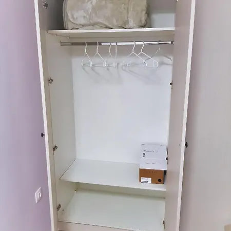 Petite Palace Rotonda 아파트